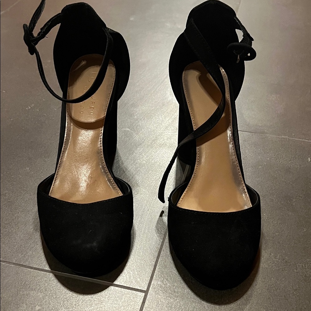 LC Lauren Conrad Black Suede Heels